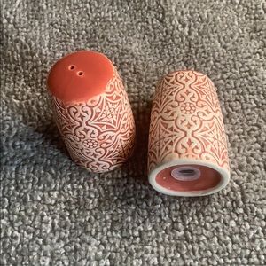 NWOT Salt and Pepper Shaker Set